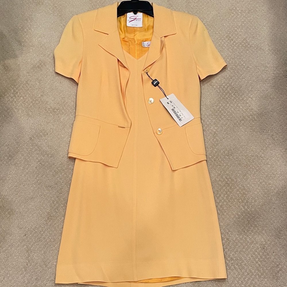 Yellow Vintsge Genny Short Sleeve dress Suit Set